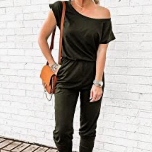 Forest green jumpsuit, short sleeve - Picture 1 of 5